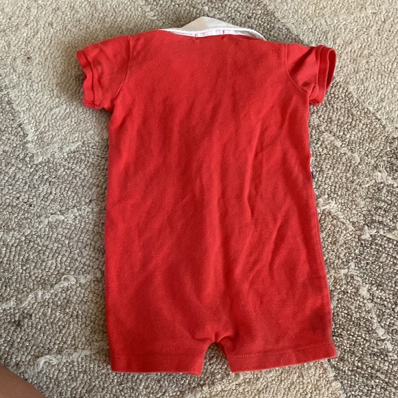 ❤️🧡Ralph Lauren Baby romper collar tee ❤️🧡Size 9 Months - Picture 5 of 5